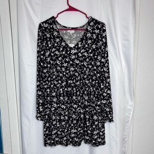 True Craft Black Floral Babydoll Dress Size Small NWT